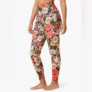 Beyond Yoga | Floral Blossom Colorful Scarlet Gardenia High Rise Leggings